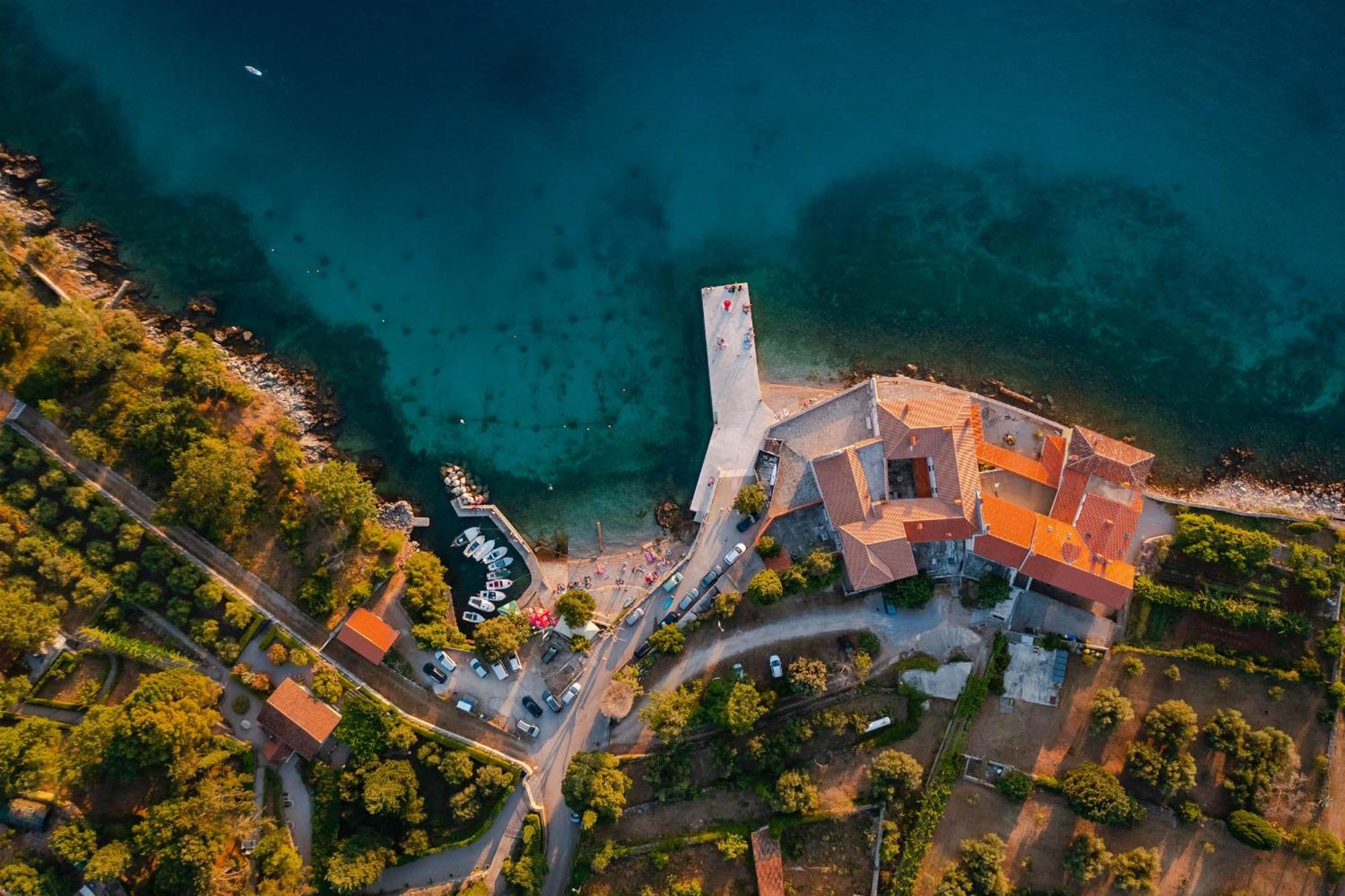 Villa Sara - Perfect Family Holiday Brzac エクステリア 写真